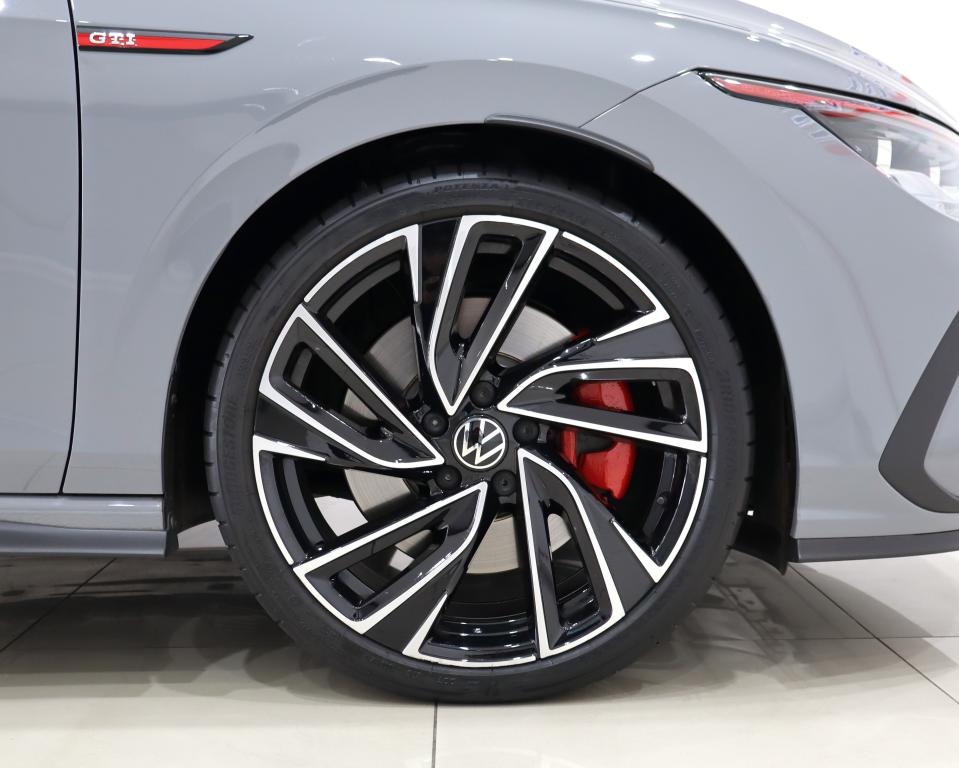 2025 Volkswagen Golf 8 GTI 2.0 TSI DSG