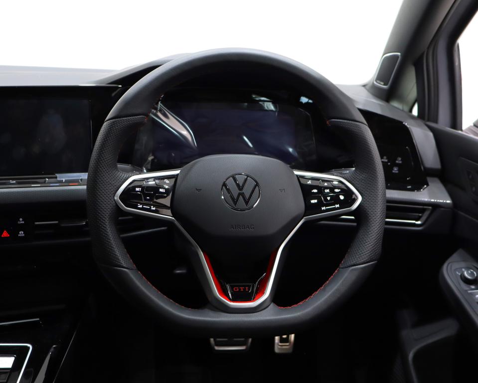 2025 Volkswagen Golf 8 GTI 2.0 TSI DSG
