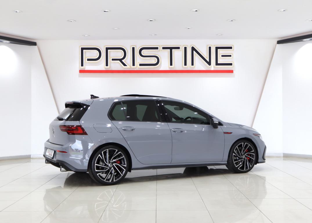 2025 Volkswagen Golf 8 GTI 2.0 TSI DSG