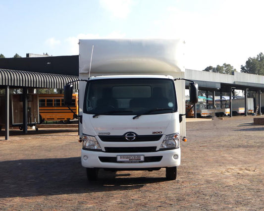 2021 Hino 300 Series 815 LWB (AK3) VOLUME BODY AUTO