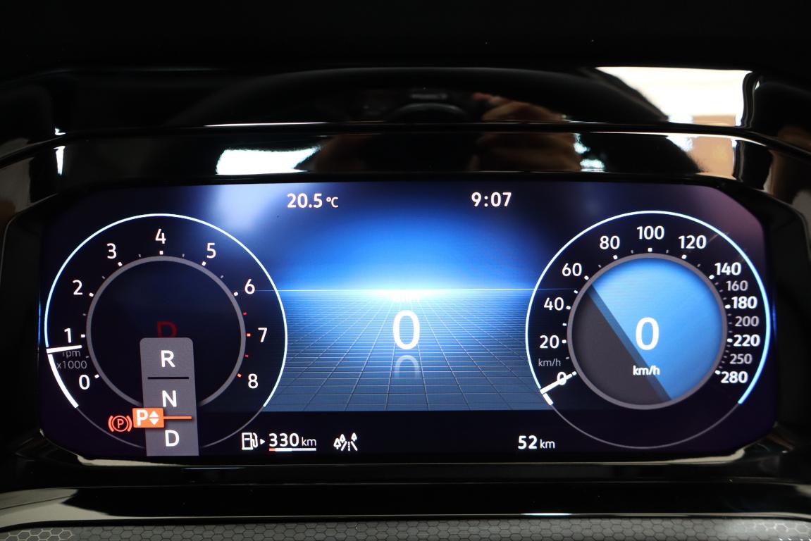 2025 Volkswagen Golf 8 GTI 2.0 TSI 180KW DSG