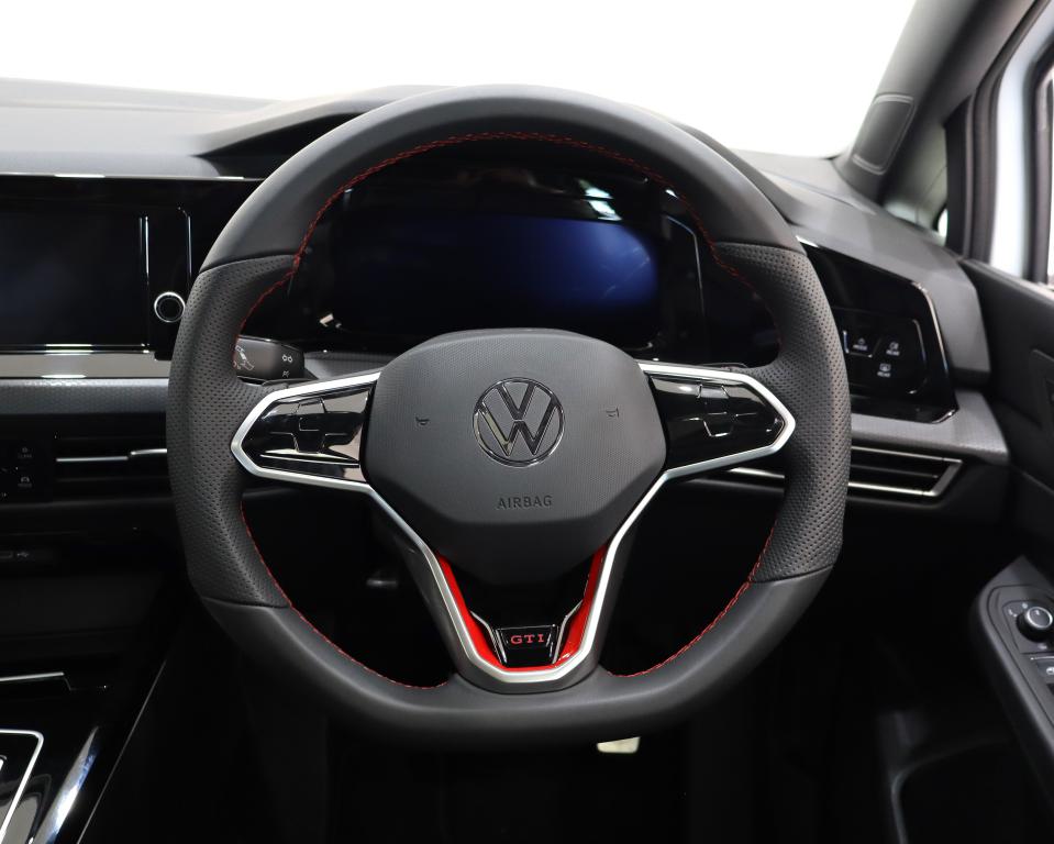 2025 Volkswagen Golf 8 GTI 2.0 TSI 180KW DSG