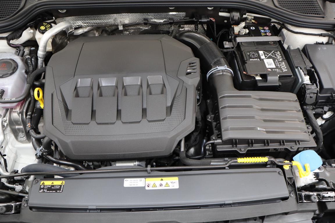 2025 Volkswagen Golf 8 GTI 2.0 TSI 180KW DSG