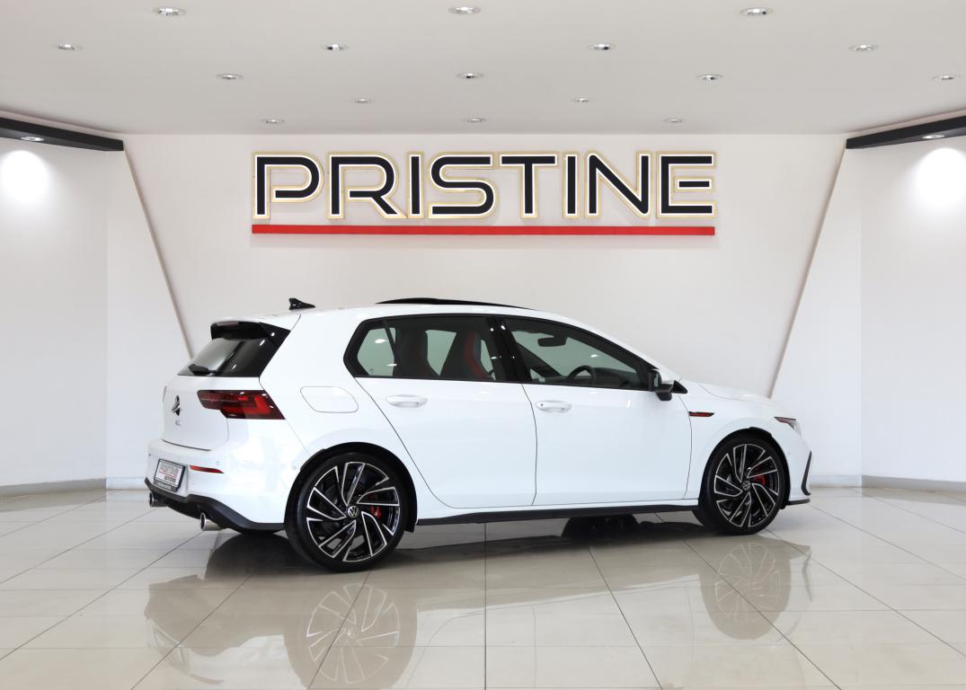 2025 Volkswagen Golf 8 GTI 2.0 TSI 180KW DSG