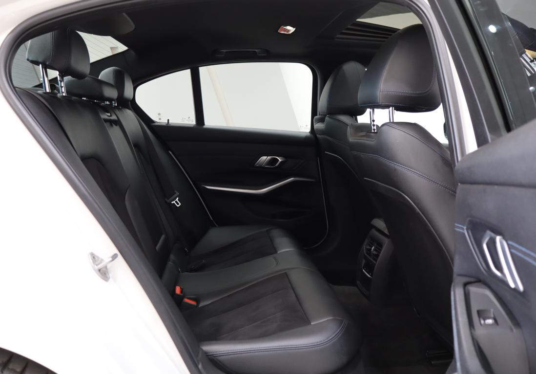 2021 BMW 3 Series 320i M Sport