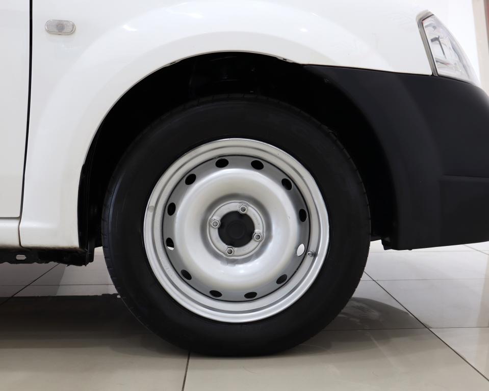 2021 Nissan NP200 1.6