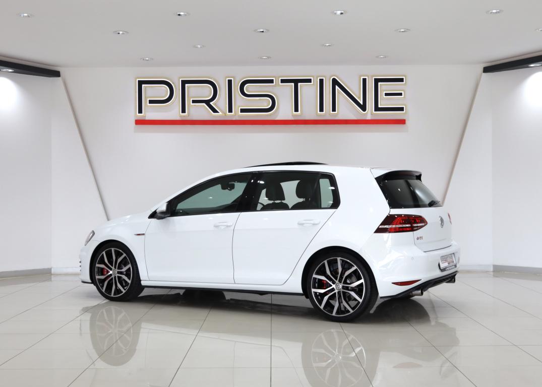 2016 Volkswagen Golf GTI Auto