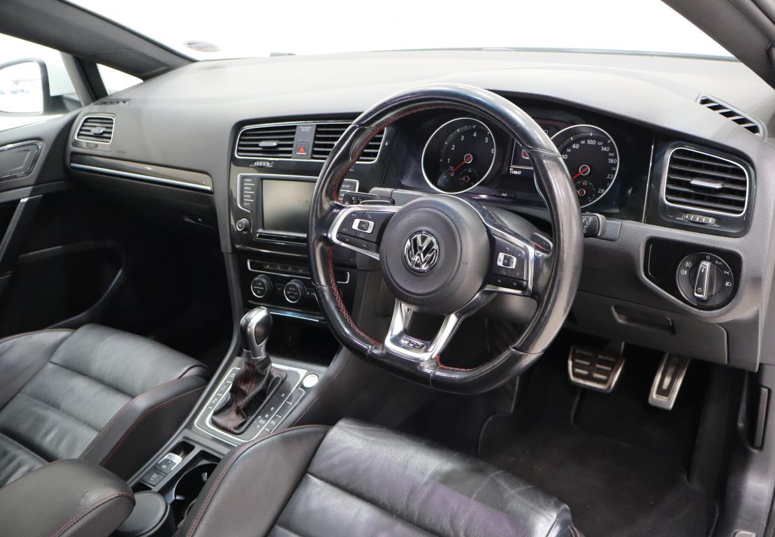 2016 Volkswagen Golf GTI Auto