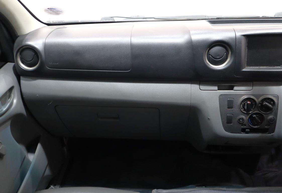 2015 Nissan NV350 Impendulo 2.5i 16-seater