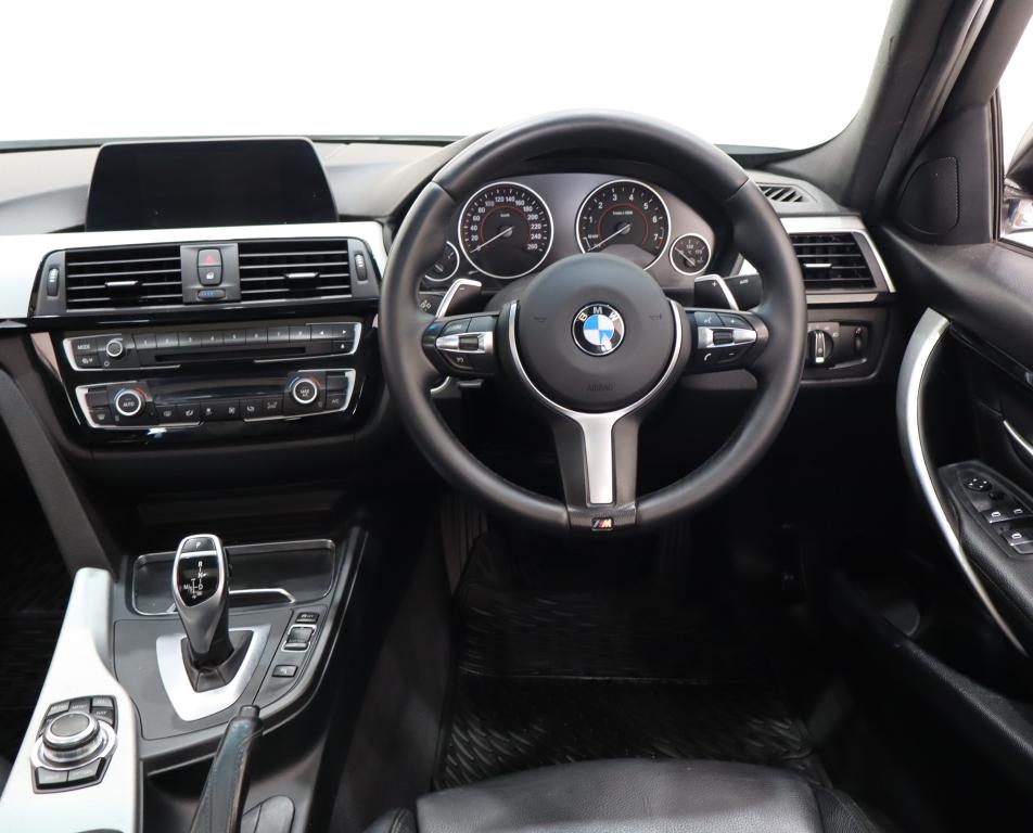 2018 BMW 3 Series 320i M Sport Auto
