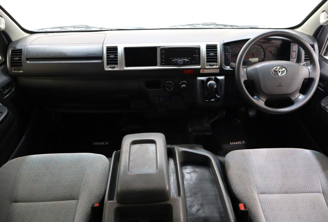 2020 Toyota Quantum 2.5D-4D GL 14-Seater Bus
