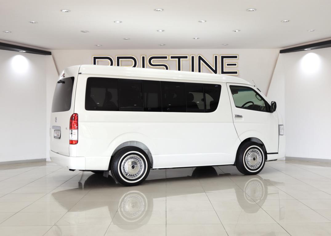 2012 Toyota Quantum 2.7 GL 10-seater bus