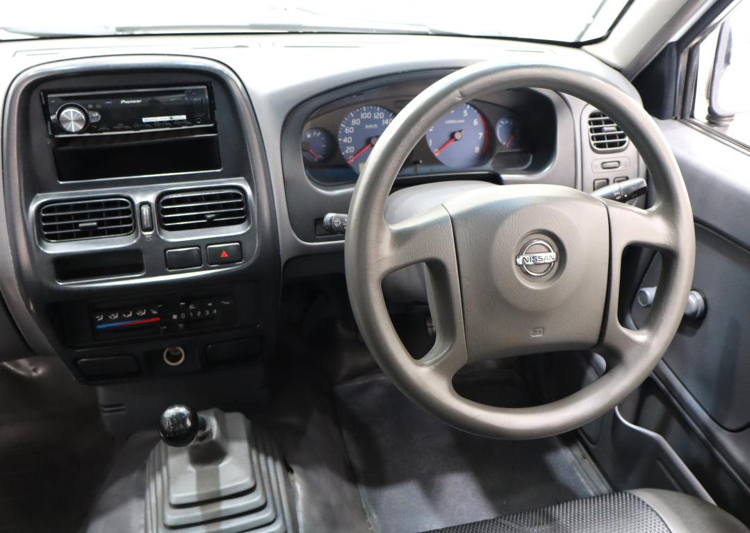 2015 Nissan NP300 Hardbody 2.0