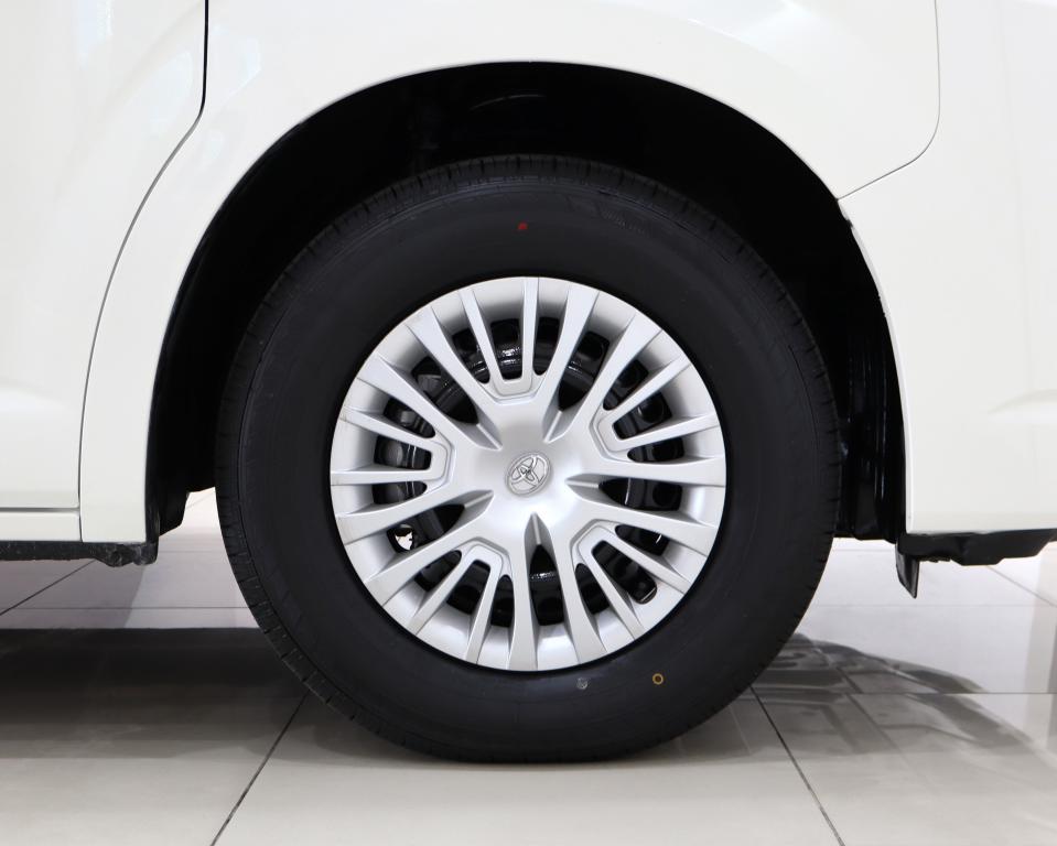 2019 Toyota Quantum 2.8 SLWB Bus 14-Seater GL
