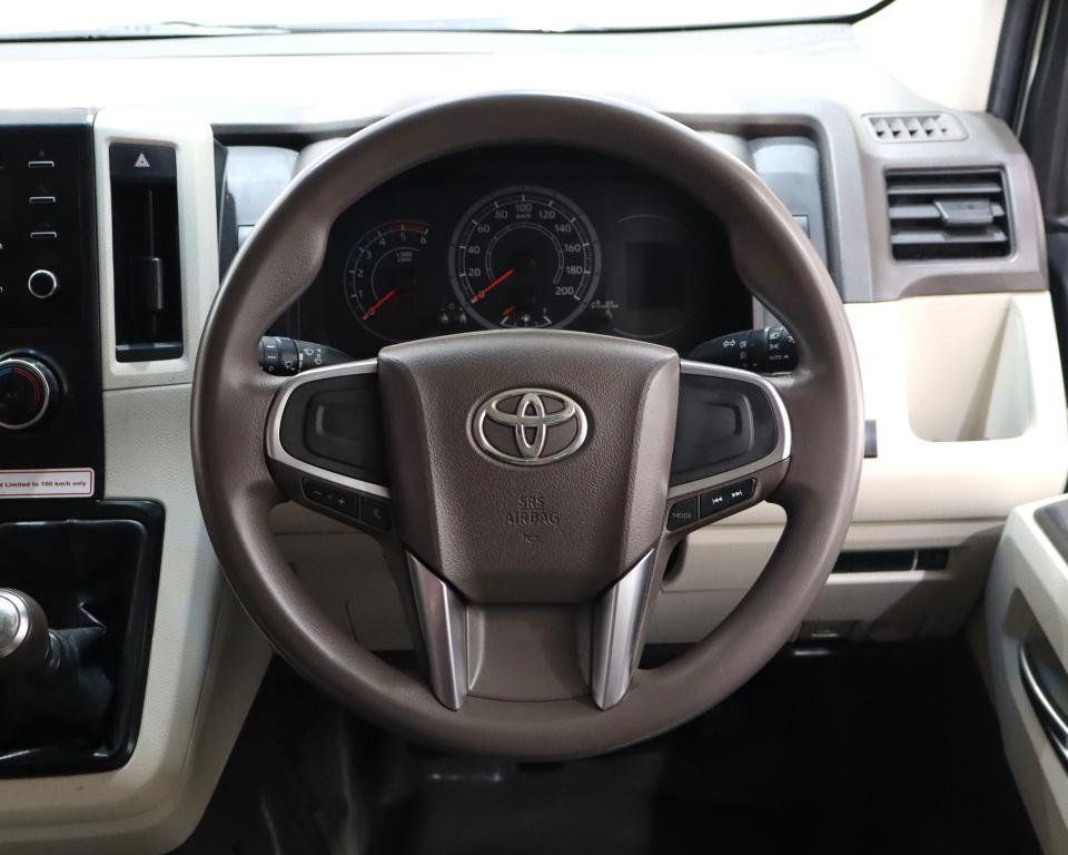2019 Toyota Quantum 2.8 SLWB Bus 14-Seater GL