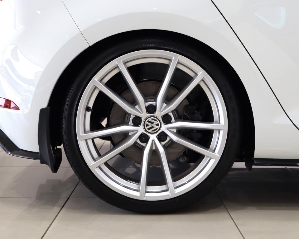2019 Volkswagen Golf R