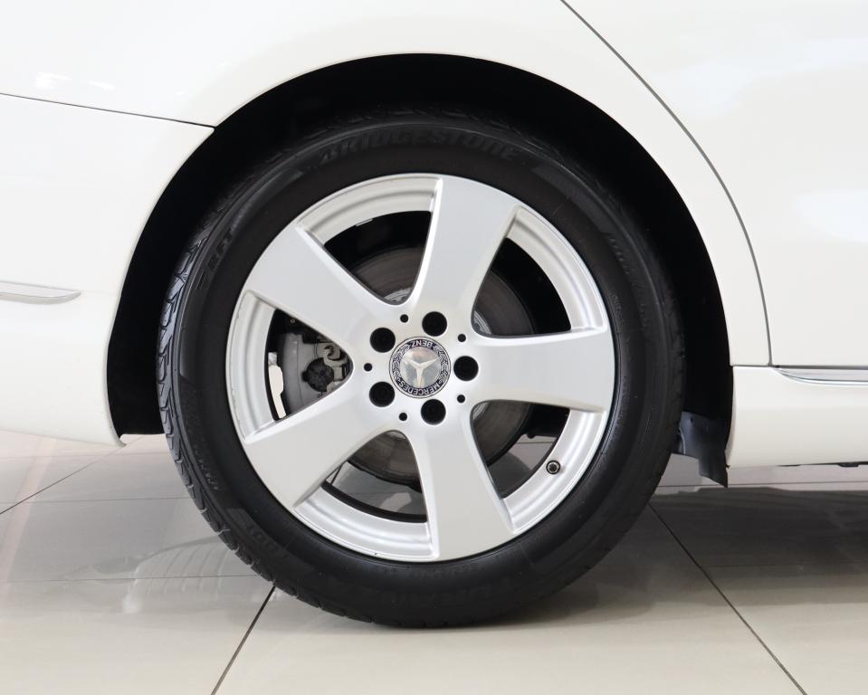 2015 Mercedes-Benz C-Class C200 Avantgarde Auto