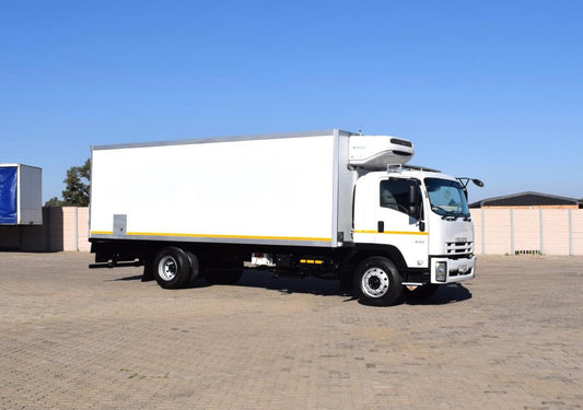 2014 Isuzu FTR 850 AMT REFRIGERATED BODY TRUCK