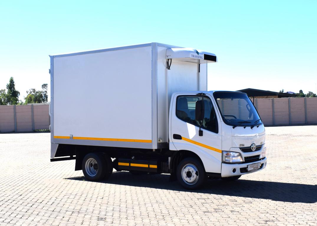 2019 Toyota Dyna 4-093 REFRIGERATED BODY TRUCK