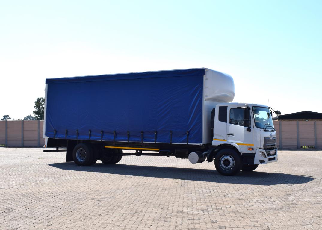 2024 UD CRONER PKE 250 Curtain Side Truck