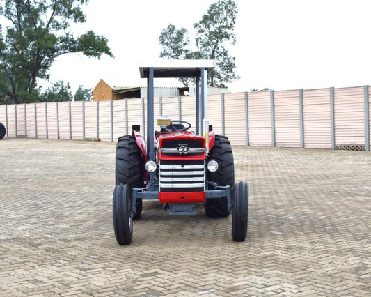 Massey Ferguson 135 Tractor
