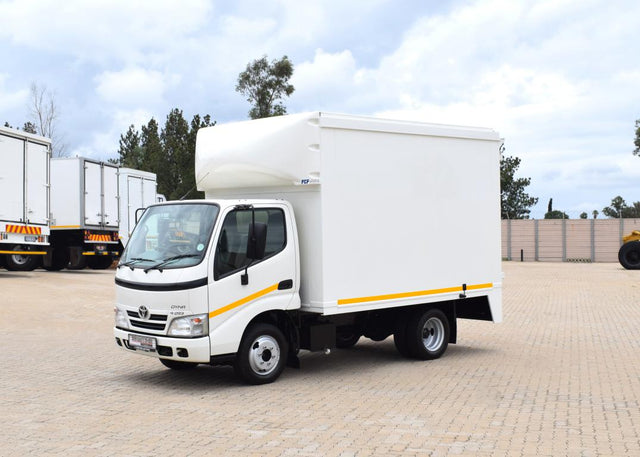 2016 Toyota Dyna 4-093 VOLUME BODY TRUCK