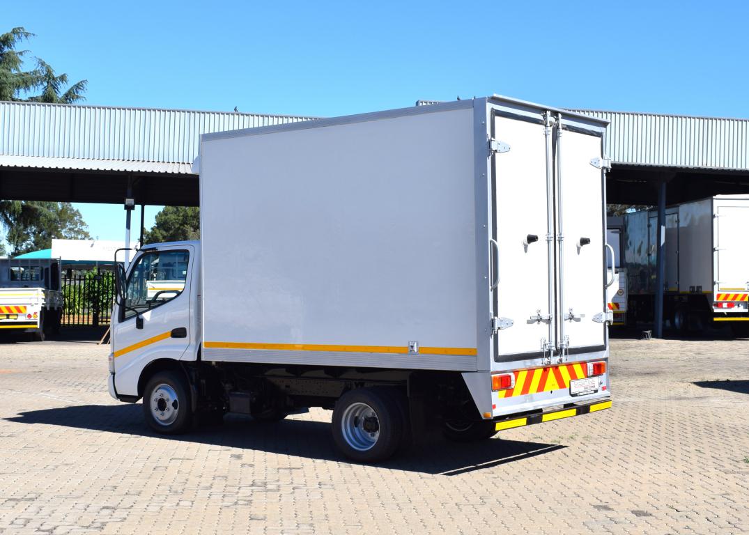 2019 Toyota Dyna 4-093 REFRIGERATED BODY TRUCK