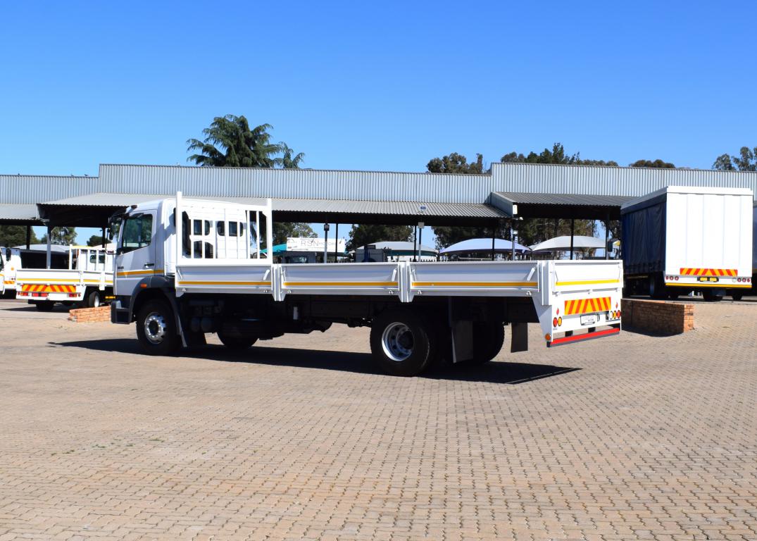 2018 Fuso FJ 16-23S Dropside Truck