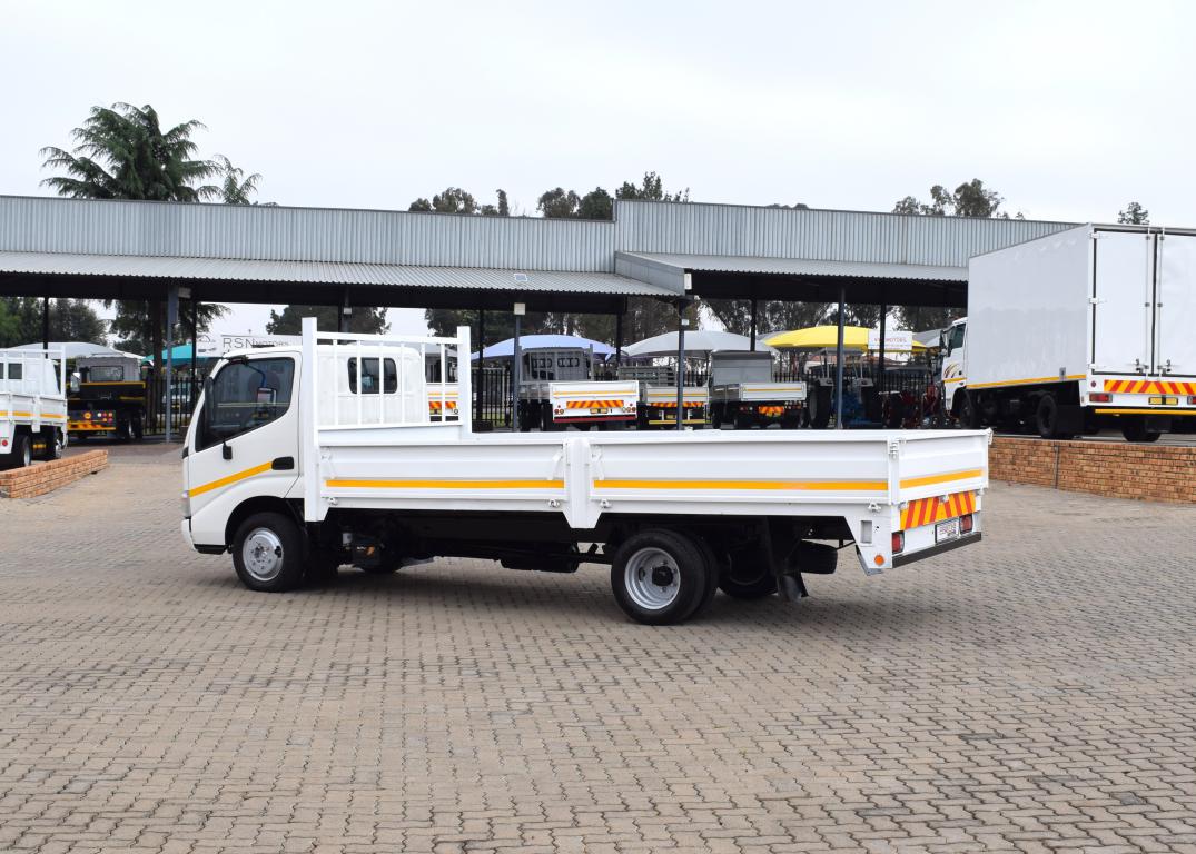 2015 Toyota Dyna 4-093 Dropside Driving School Truck