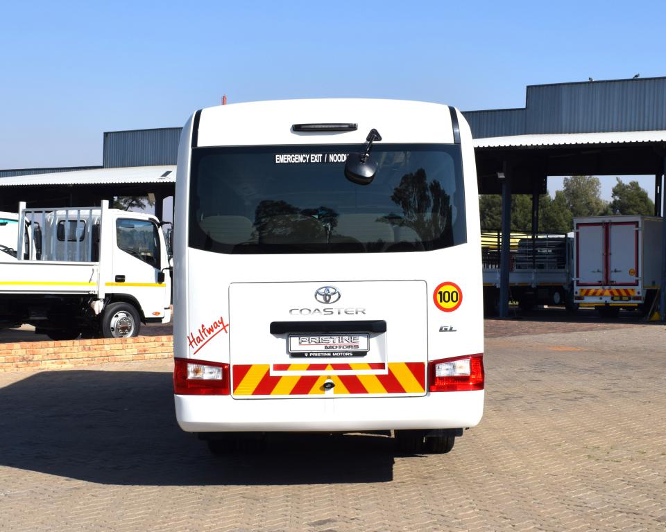 2025 Toyota Coaster 2.8D GL A/T