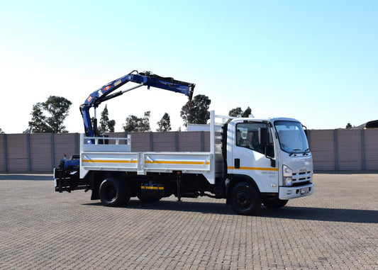 2014 Isuzu NQR 500 DROPSIDE & CRANE TRUCK