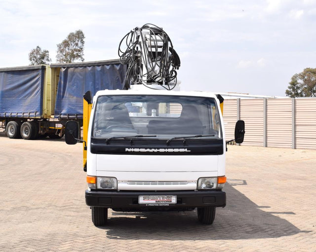 1996 Nissan Cabstar 40 CHERRY PICKER TRUCK