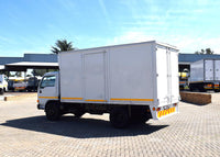 2008 Nissan Cabstar 35 volume body truck