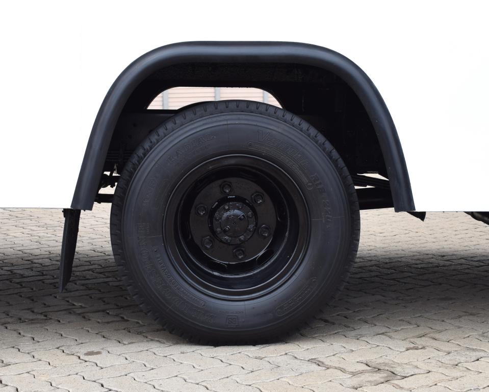 2011 Isuzu NQR 500 36-SEATER BUS