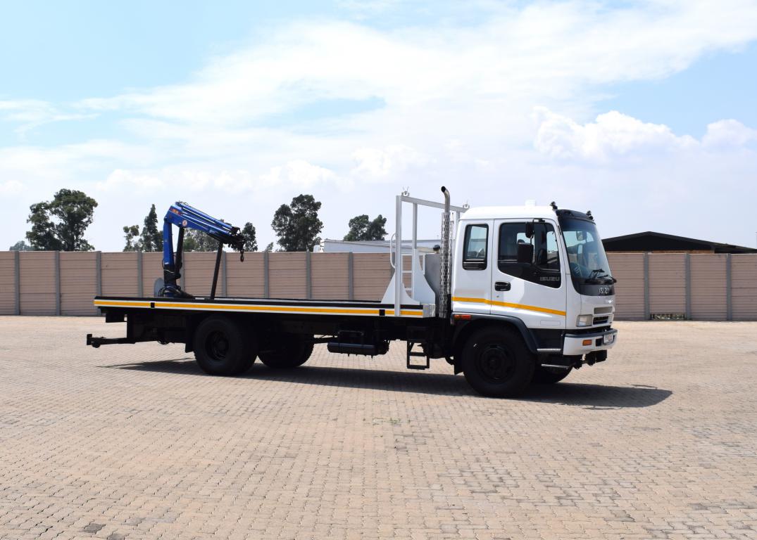 2013 Isuzu FSR 700 CRANE TRUCK