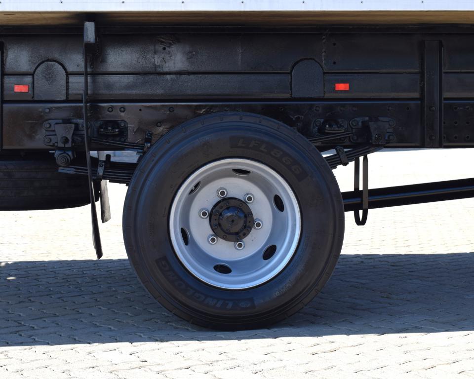 2021 UD KUZER RKE 150 REFRIGERATED BODY & TAIL LIFT