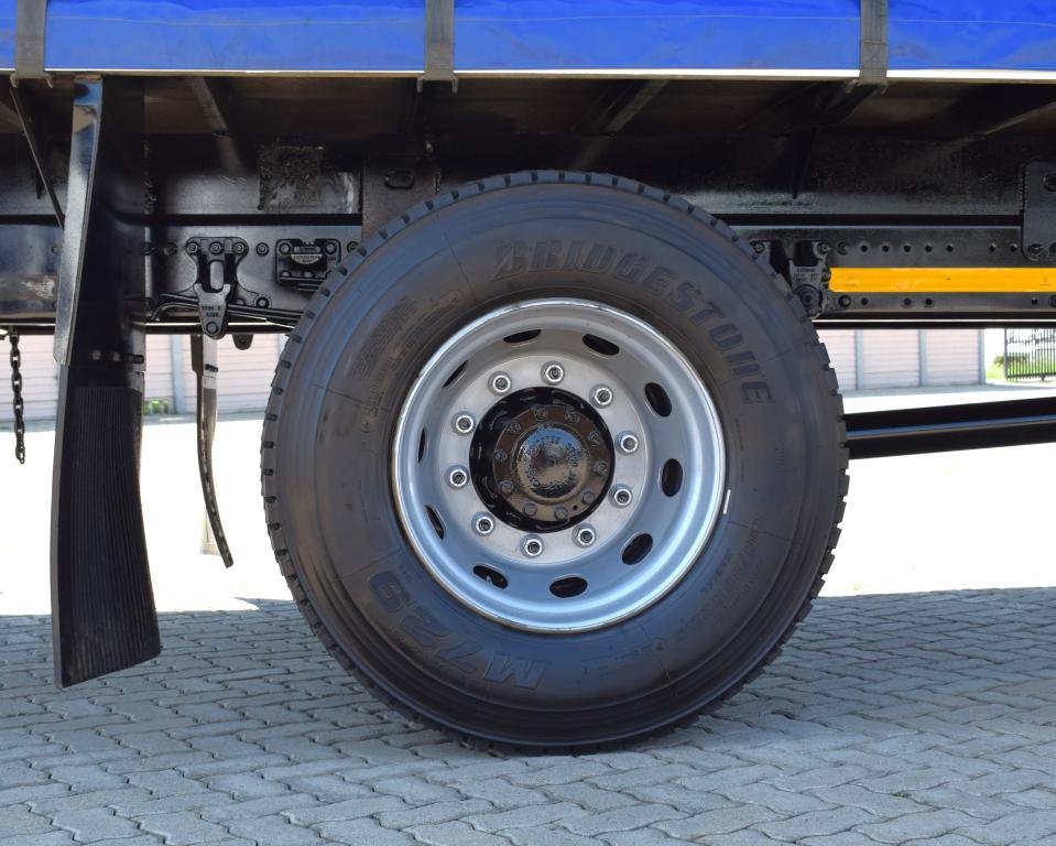 2024 UD CRONER PKE 250 Curtain Side Truck