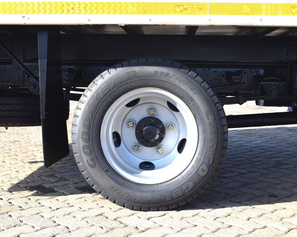 2017 Hino 300 Series 614 LWB (AW3) VOLUME BODY TRUCK
