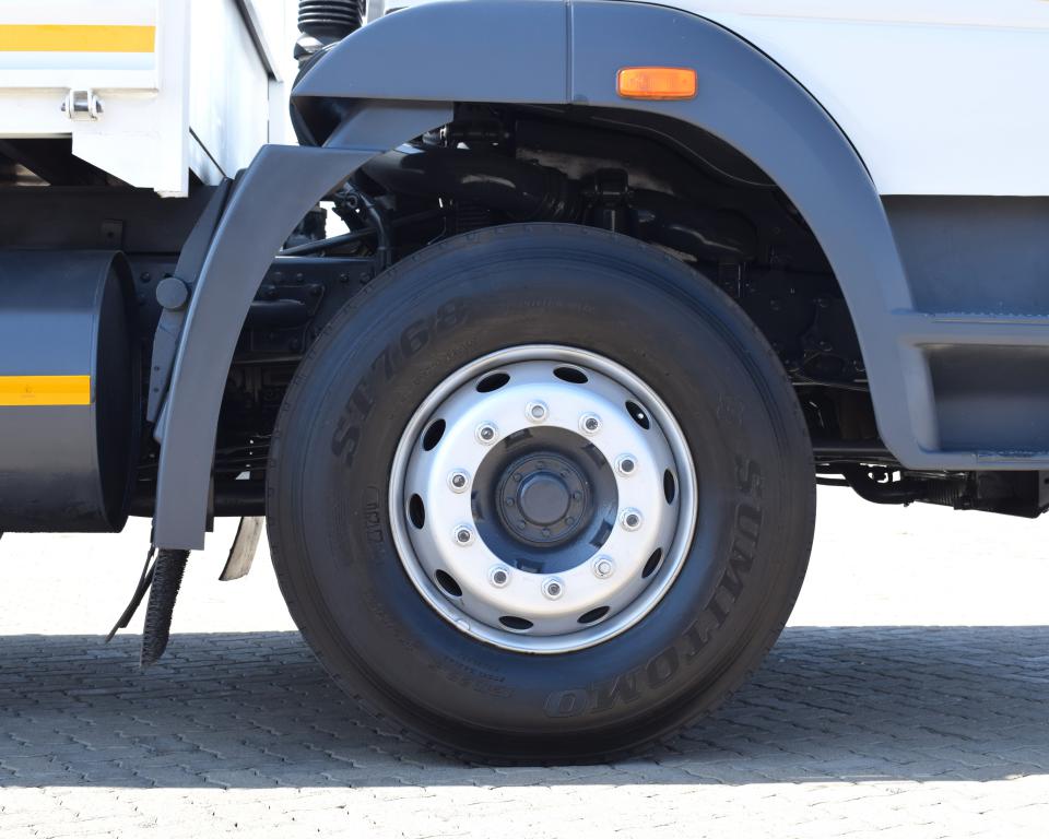 2018 Fuso FJ 16-23S Dropside Truck