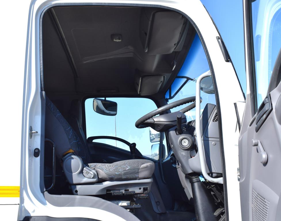 2017 Isuzu FTR 850 Refrigerated Body Truck