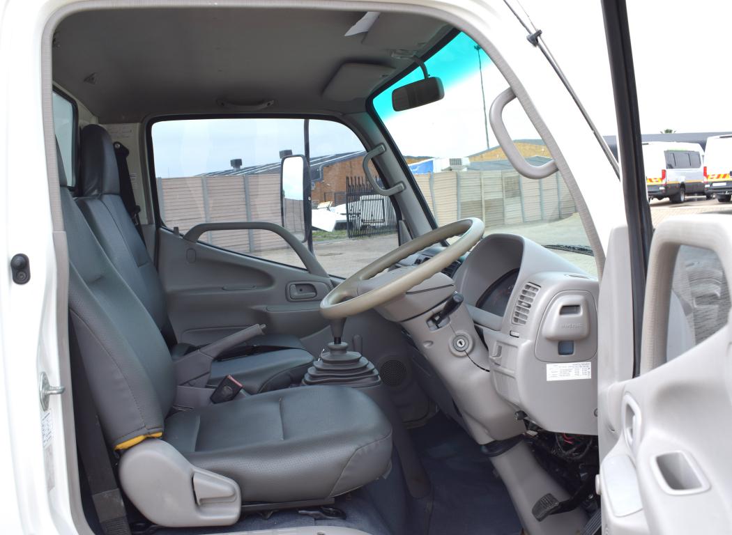 2015 Toyota Dyna 4-093 Dropside Driving School Truck