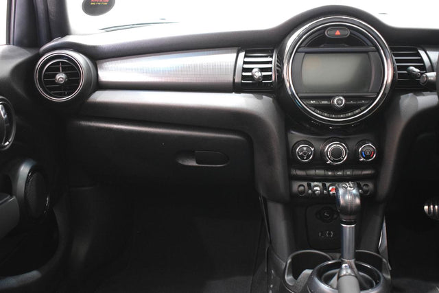 2016 MINI Hatch Cooper Hatch 5-Door Auto