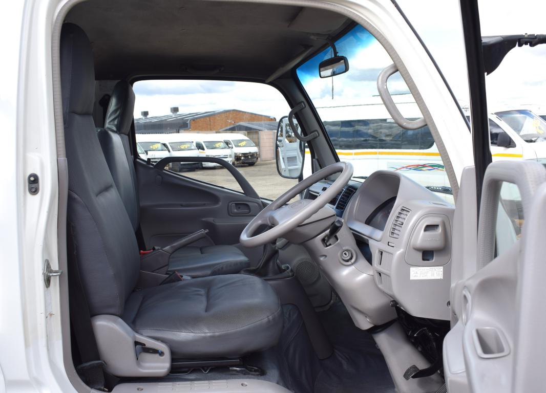 2009 Toyota Dyna 4-093 Dropside Driving School Truck