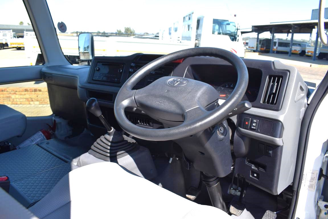 2025 Toyota Coaster 4.0D 23-SEATER BUS