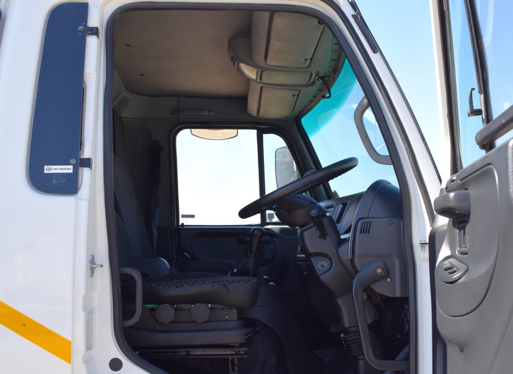 2021 UD KUZER RKE 150 REFRIGERATED BODY & TAIL LIFT