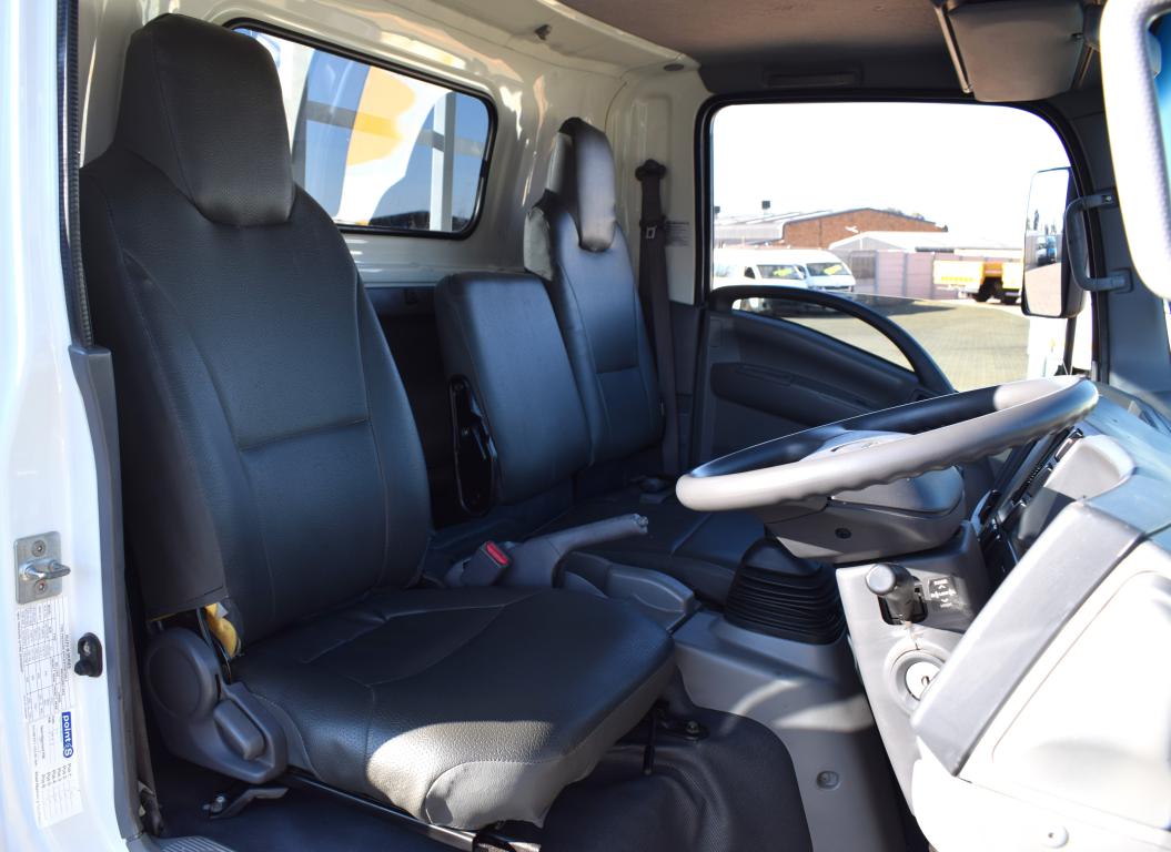 2022 Isuzu NPR 400 DROPSIDE TRUCK