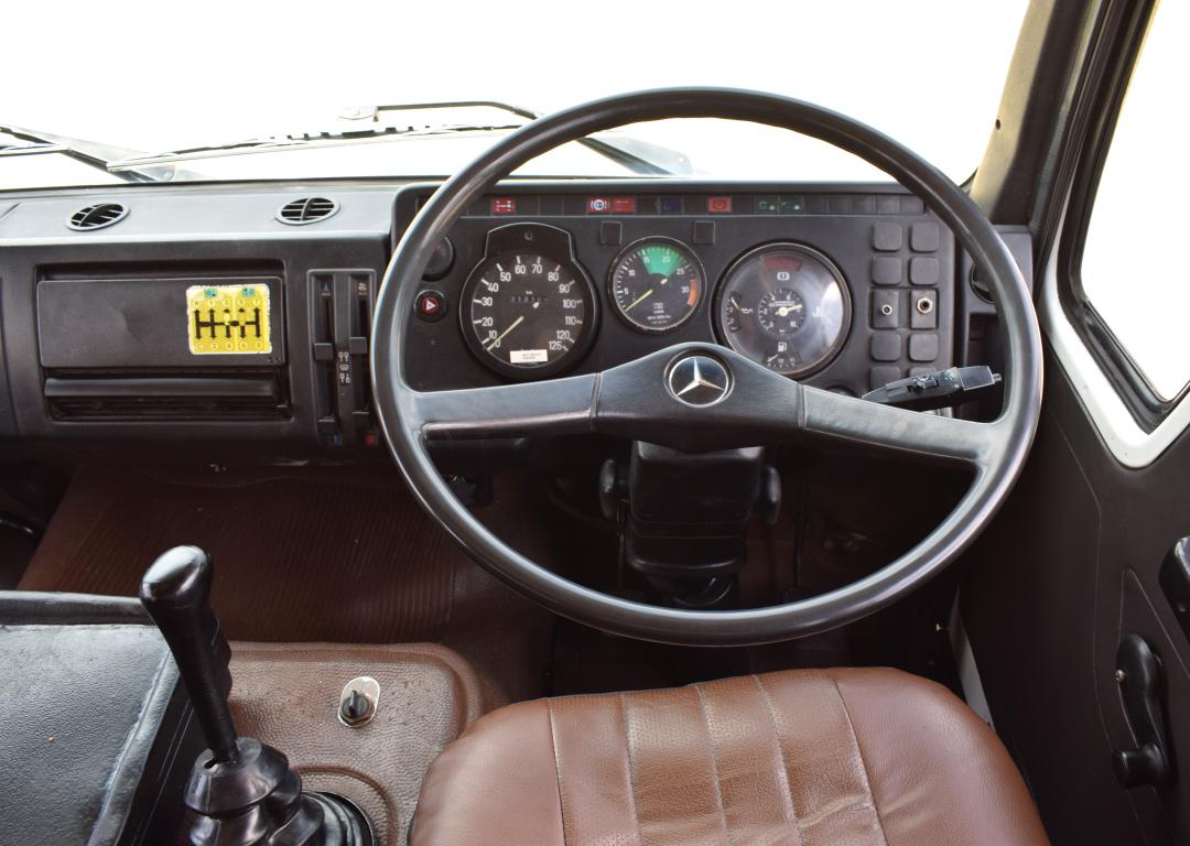 1989 Mercedes-Benz 1417 Curtain Side Truck