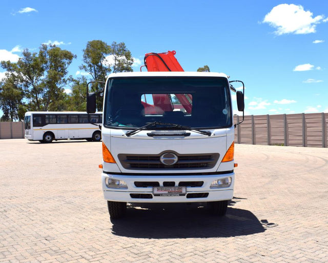 2008 Hino 500 Series 1324 DROPSIDE + CRANE TRUCK