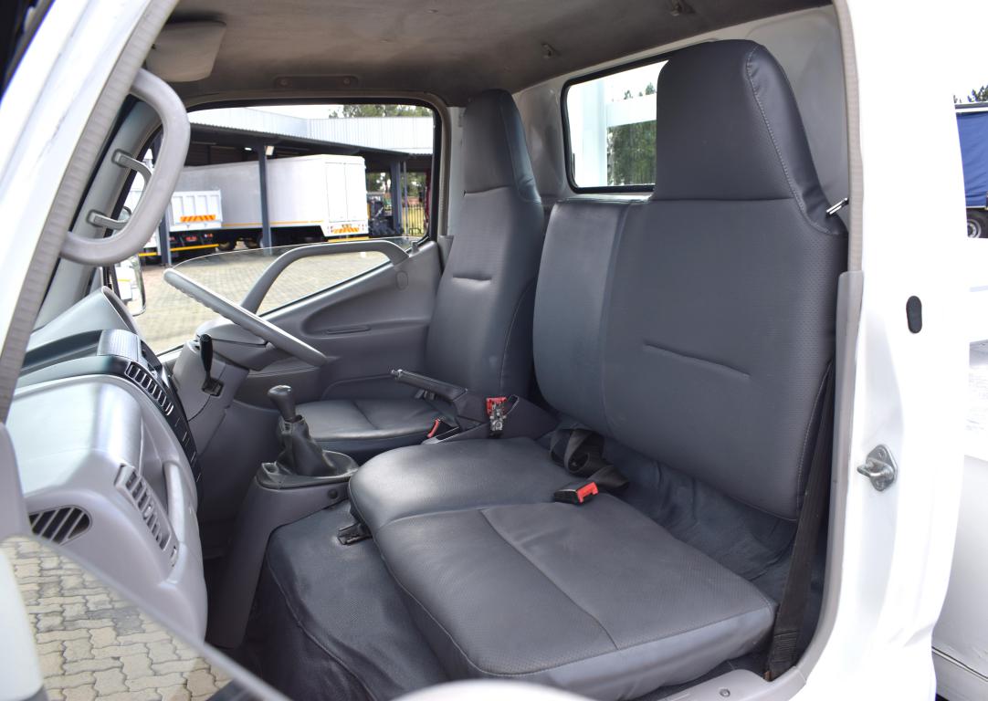 2009 Toyota Dyna 4-093 Dropside Driving School Truck