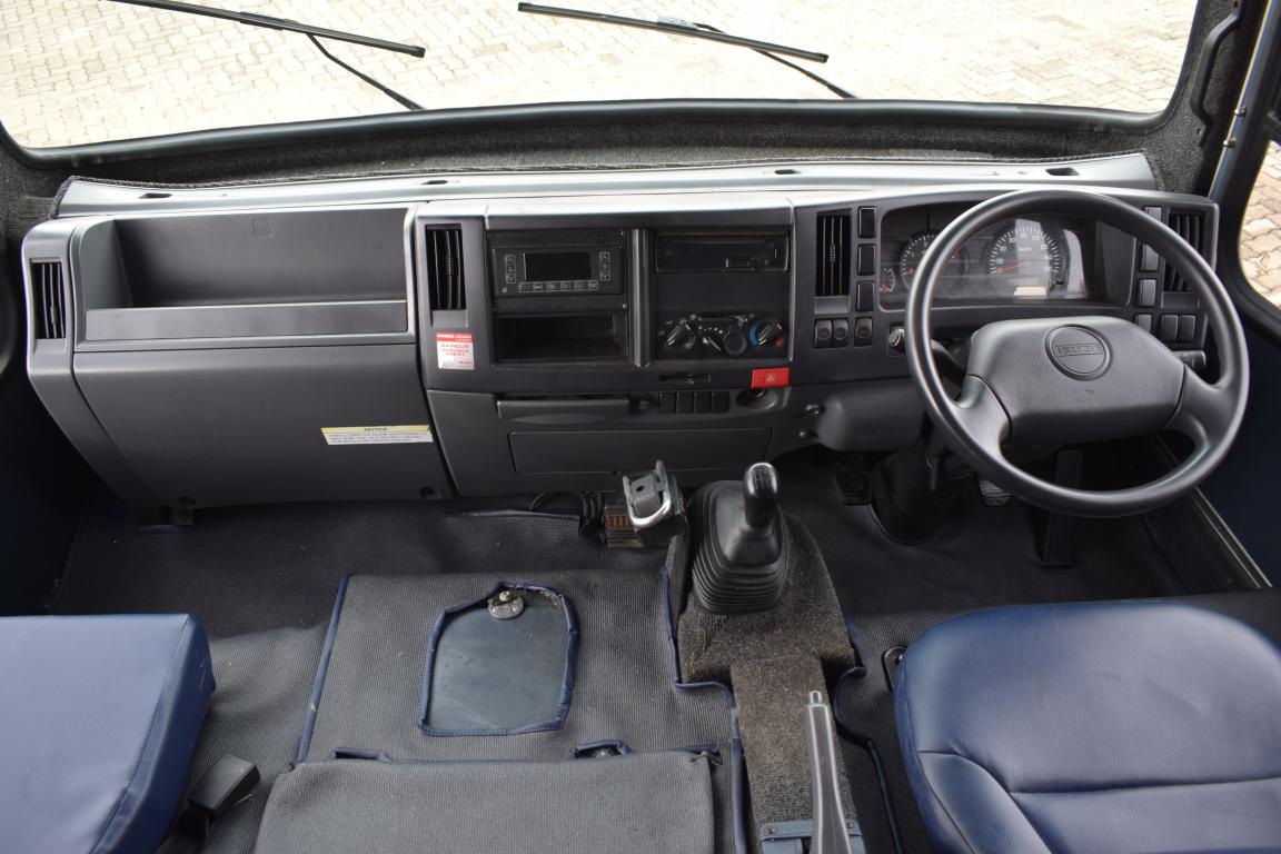 2015 Isuzu NQR 500 36-SEATER BUS